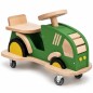 Preview: Holz Traktor BERTI zum Draufsitzen freigestellt auf weißem Hintergrund.