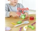 Preview: Kind schneidet Spiellebensmittel