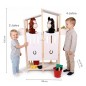 Preview: Größenvergleich Hobby Horse Stall mit Kindern – Maße und Höhe sichtbar