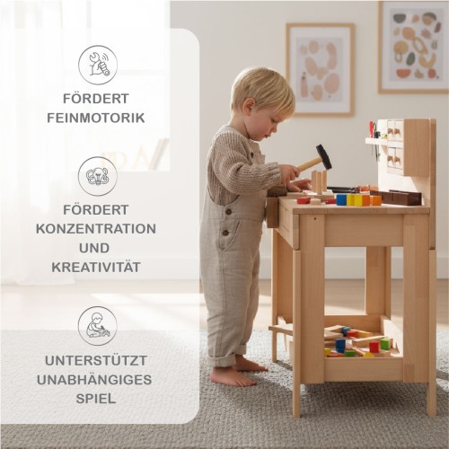 Kinderhobelbank aus Holz mit Infografik zu pädagogischen Vorteilen – Kind spielt konzentriert, zeigt Feinmotorik und Kreativität.
