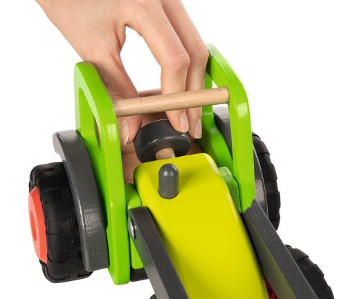 Traktor aus Holz