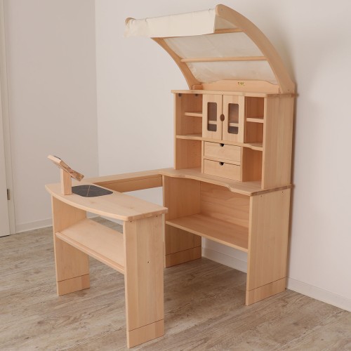 Spieltuch in Beige als Markise für den Kaufladen