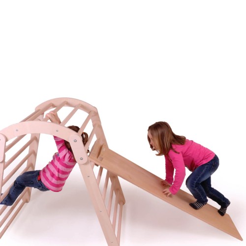 Flexi Kletterbogen Baghira mit spielenden Kindern