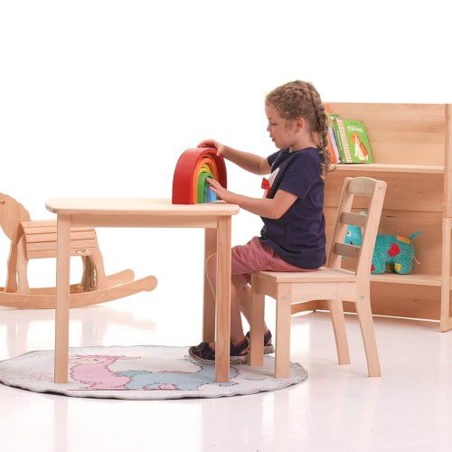 Kinder Sitzgruppe indoor Tisch