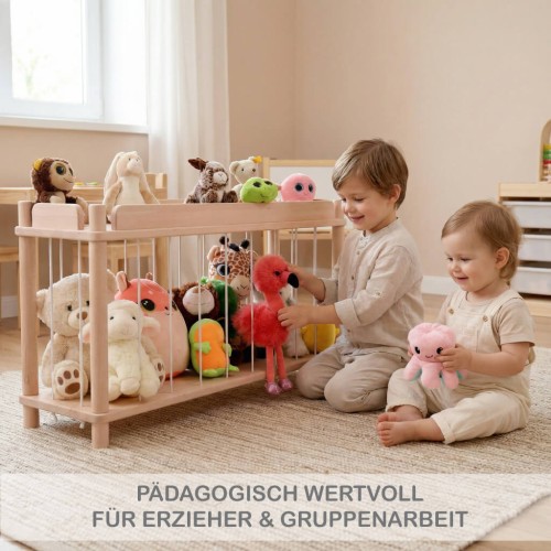 Kinder spielen selbstständig mit dem Montessori Kuscheltier Zoo und lernen Ordnung