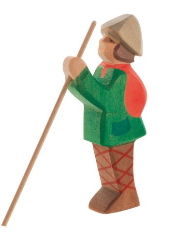 ostheimer-stehend-hirten-mit-stab Weihnachtsgeschenk Holz öko Naturspielzeug pädagogisch wertvolles Spielzeug Montessori Waldorf Holztiger Ostheimer Spielbauernhof