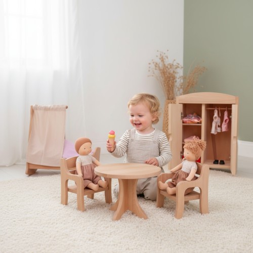 Puppenschrank, Puppentisch, Stühle, Wiege