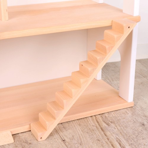 Puppenhaus Treppe an Puppenstube befestigt