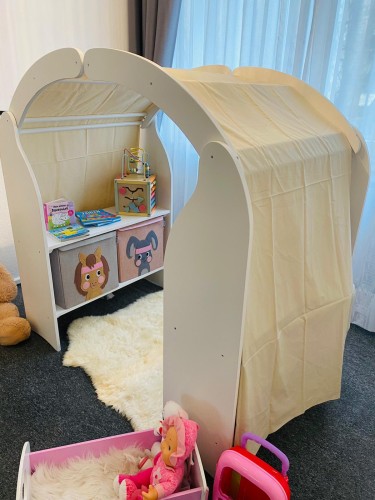 Spielständer-Spielhaus-weiss- hochwertig-massiv-dekorativ-Kinderzimmer