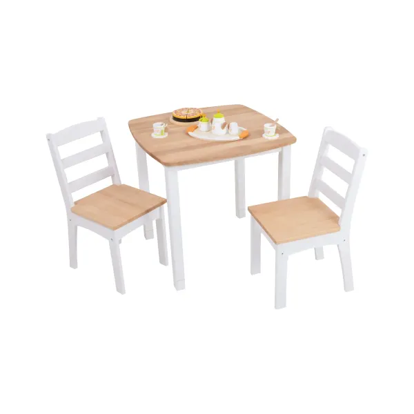Kinder-Holzmöbelset im Landhausstil,ein Tisch und zwei Stühle.
