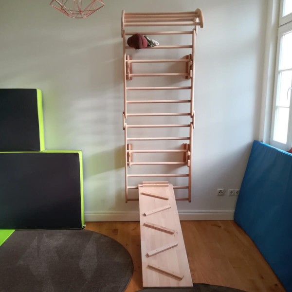 Kletterbrücke Raschka auch zur Sprossenwand umbaubar