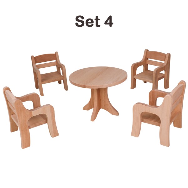 puppenmoebel im set 4 besteht aus tisch und vier stuehlen